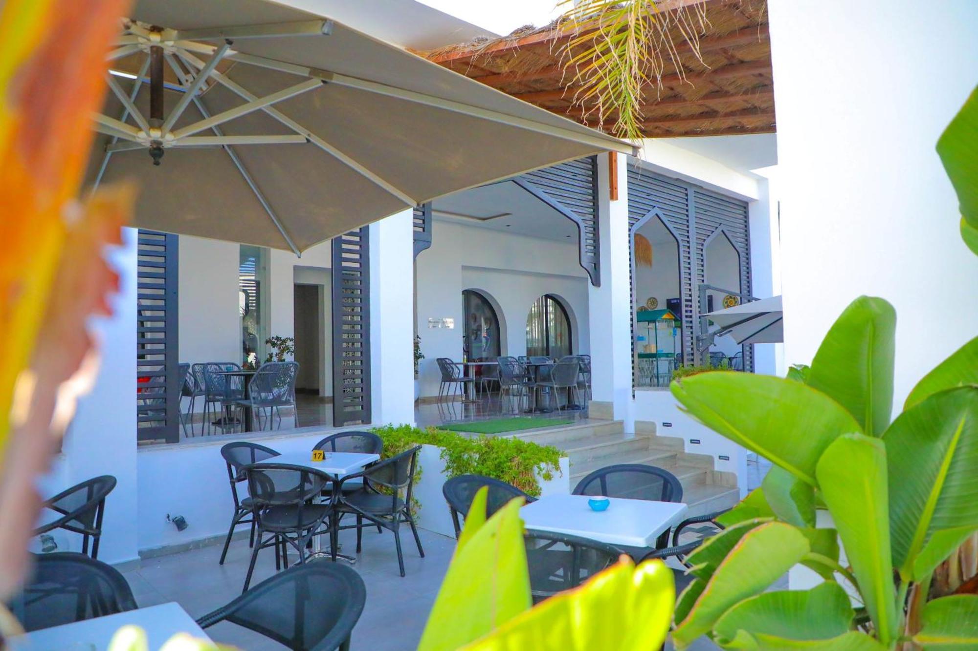 نزل قايا Hotel Gaia Набуль Екстер'єр фото