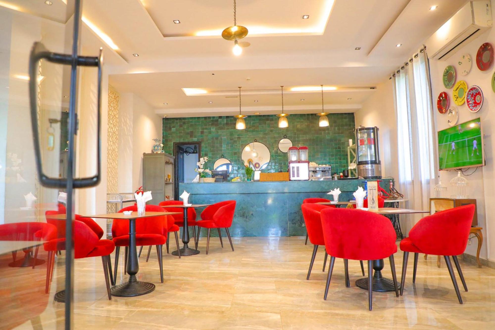 نزل قايا Hotel Gaia Набуль Екстер'єр фото